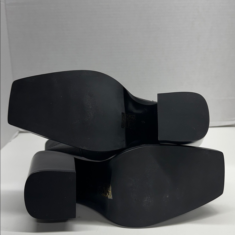 Jeffrey Campbell Black Ankle Boots - Picture 6 of 7
